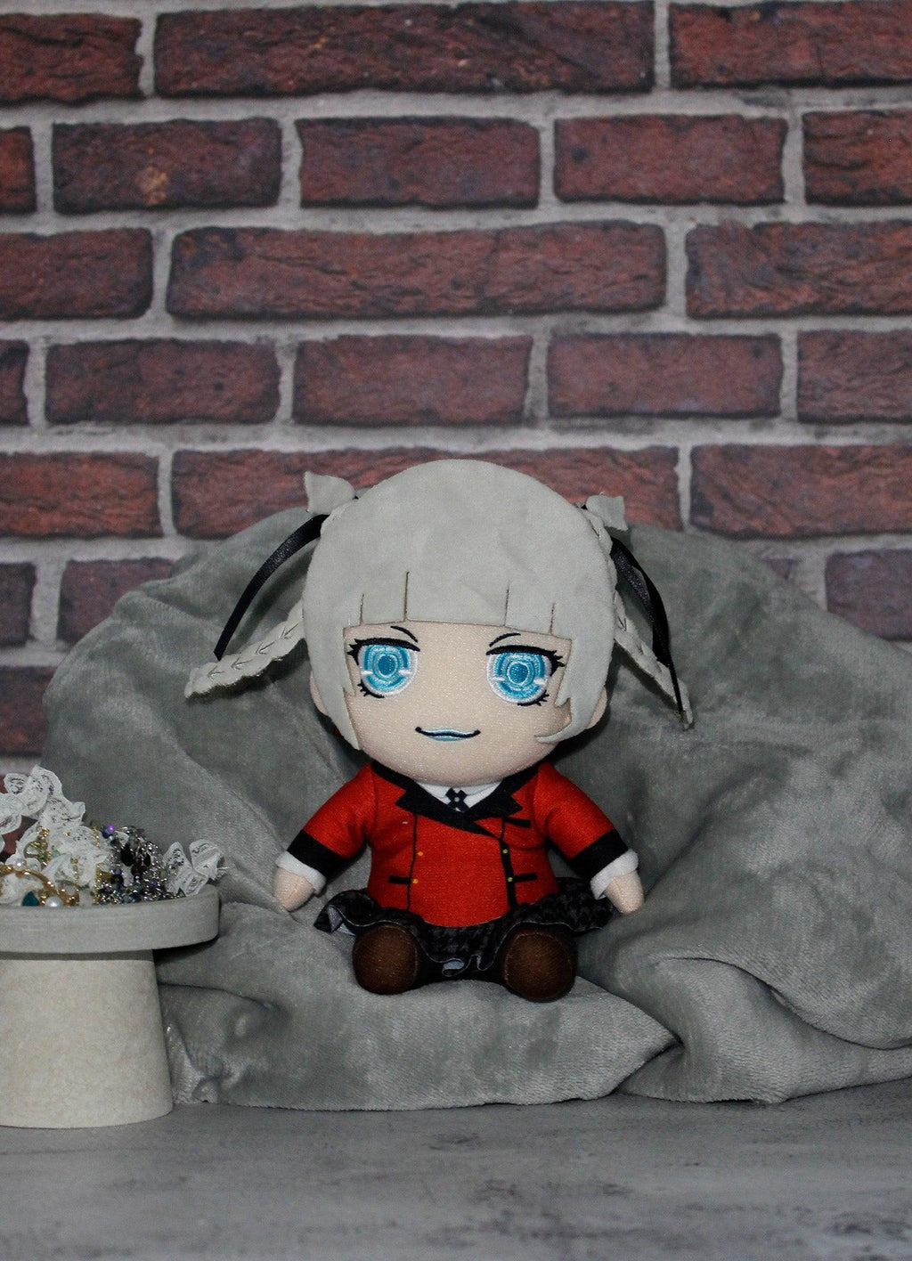 Kakegurui - Kirari Momobami Sitting Plush 6"H - Great Eastern Entertainment