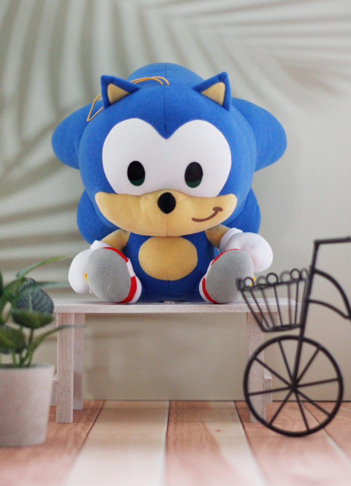 Sonic Hedgehog - SD Sonic The Hedgehog Sitting Plush 7"H - Great Eastern Entertainment